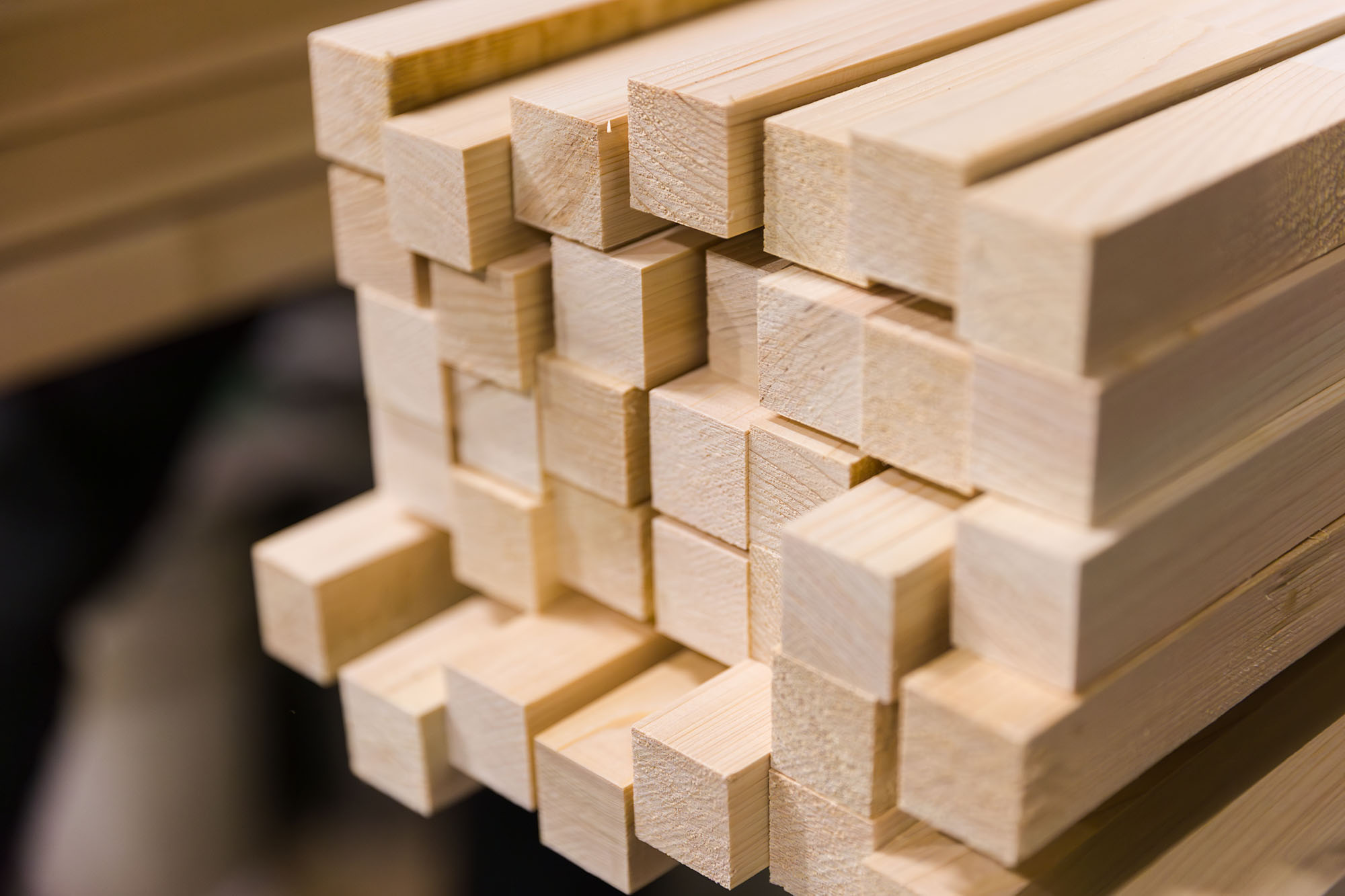 カウンターや階段などの内装木材塗装職 / <br>木材加工事業 | 中途採用